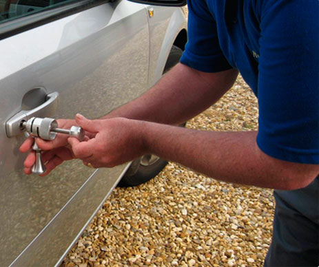 Вскрытие замков в Колпинском районе